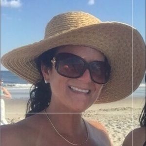 Meet your Posher, Tina